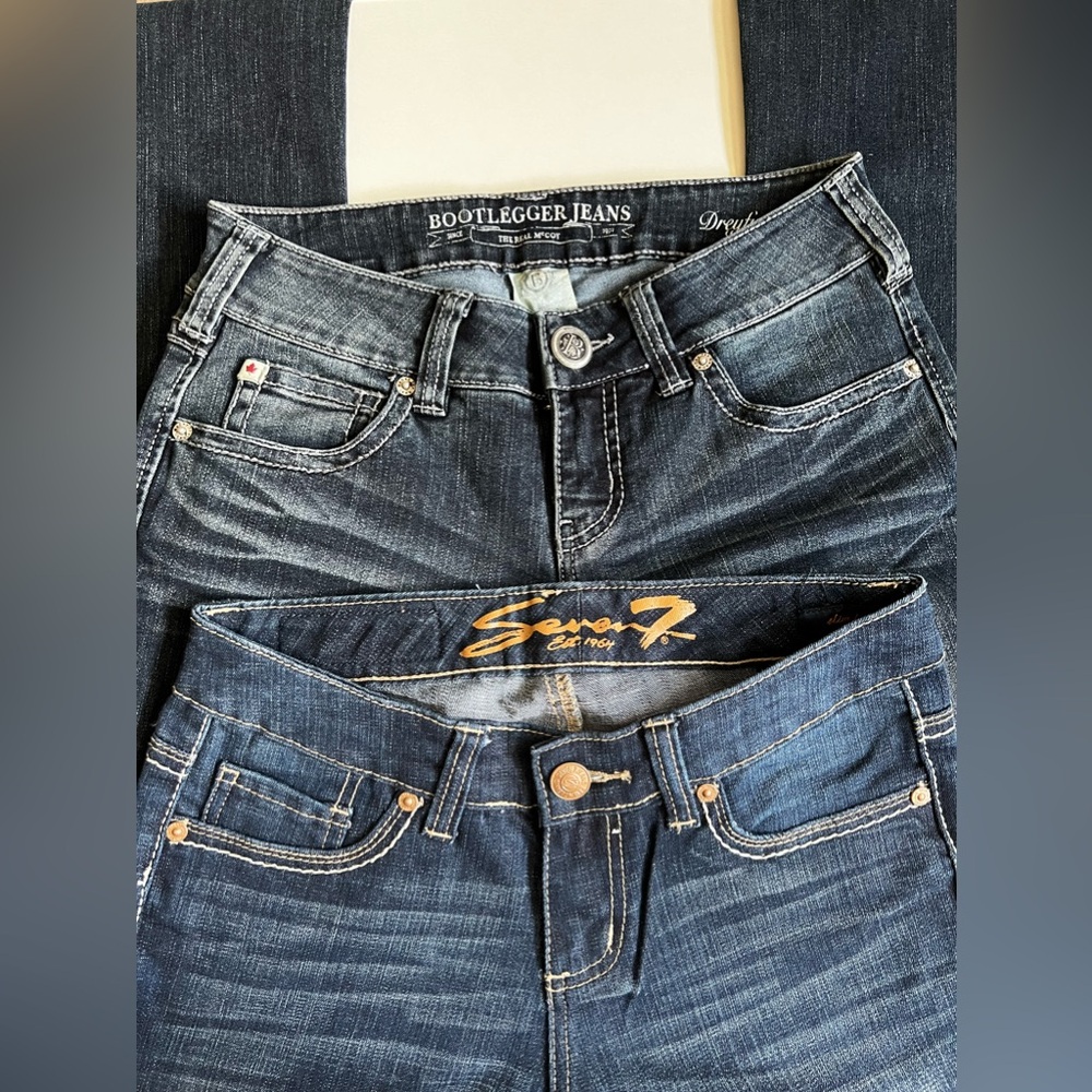 🛍️ Lot of two jeans. Size US2 and size 25.